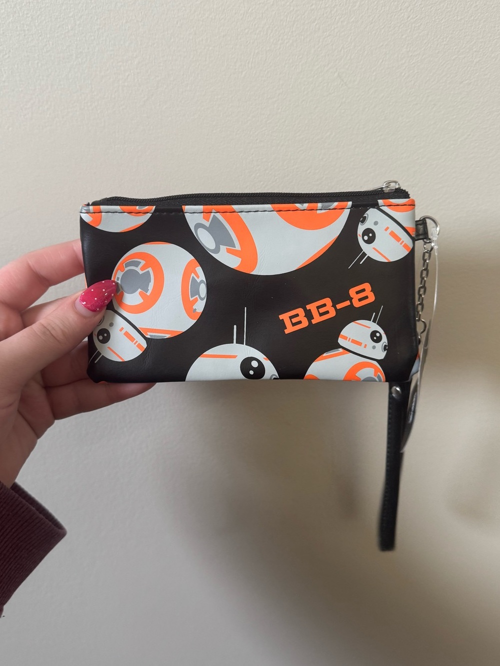 Loot crate exclusive Star Wars Bioworld BB-8 wristlet wallet (NWT)